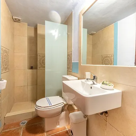 Kellia Guest house